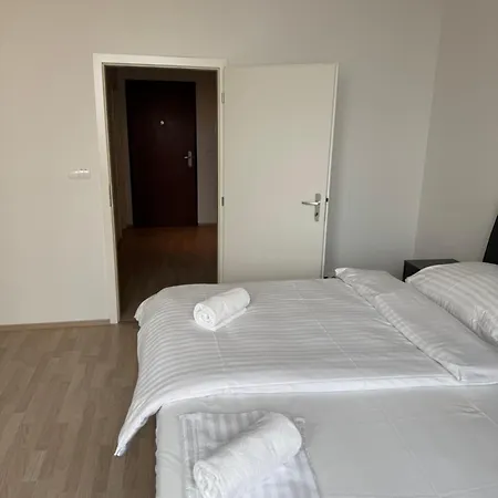 City Gate Old Town With Parking Apartament *