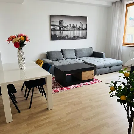 City Gate Old Town With Parking Appartement Bratislava